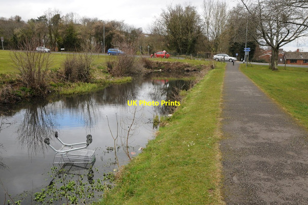 Photo 6"x4" Former Monmouthshire and Brecon Canal, Cwmbran Cwmbran\/Cwmbr\u00e2n c2013