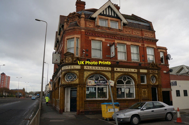 Photo 6"x4" Alexandra Hotel, Hessle Road, Hull Kingston upon Hull c2013