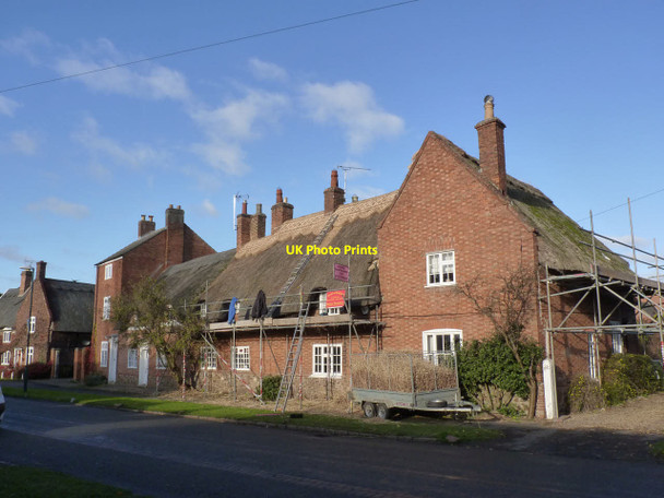Photo 6"x4" Thatching in progress, Main Street Queniborough Queniborough c2013