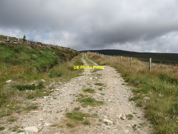 Photo 6"x4" The ascending Finlieve Track Attical c2013