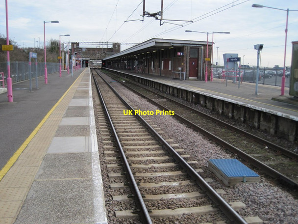 Photo 6"x4" Leigh-on-Sea railway station, Essex Leigh-on-Sea c2012
