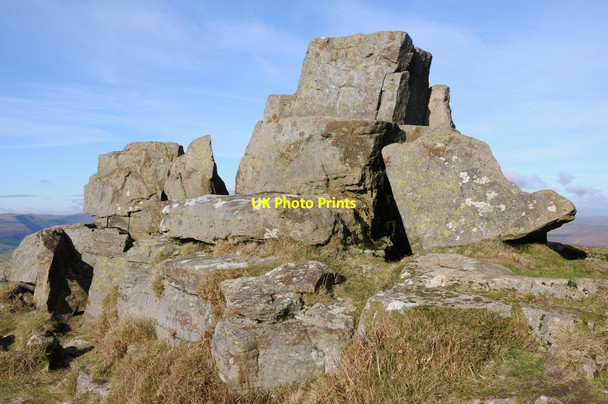Photo 6"x4" Crags on Sugar Loaf Bettws\/SO2919 c2013