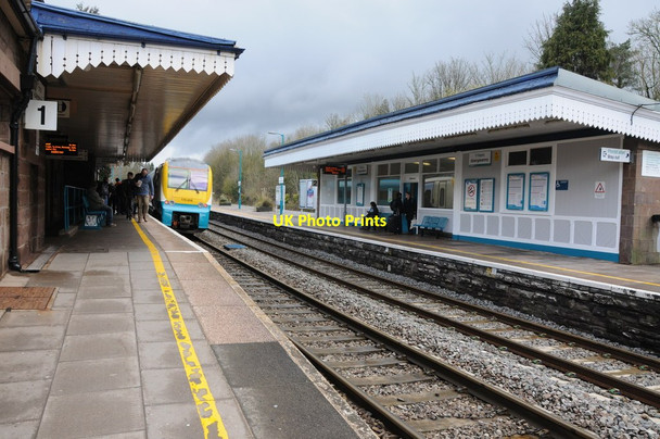 Photo 6"x4" Abergavenny railway station Abergavenny\/Y Fenni c2013