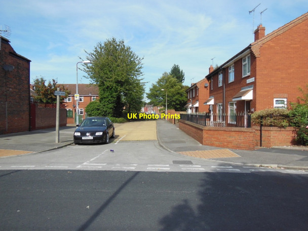 Photo 6"x4" Clovelly Gardens off Stepney Lane, Hull Kingston upon Hull c2013