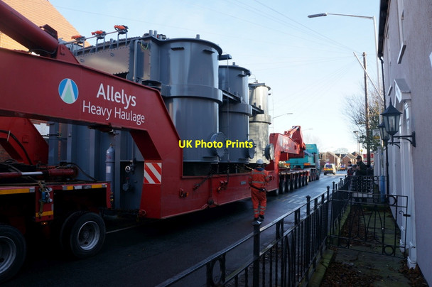 Photo 6"x4" Abnormal load on Northgate, Cottingham Cottingham\/TA0432 c2013