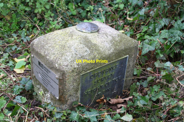 Photo 6"x4" The Wallingford Ordnance Survey Fundamental Bench Mark Wallingford c2013