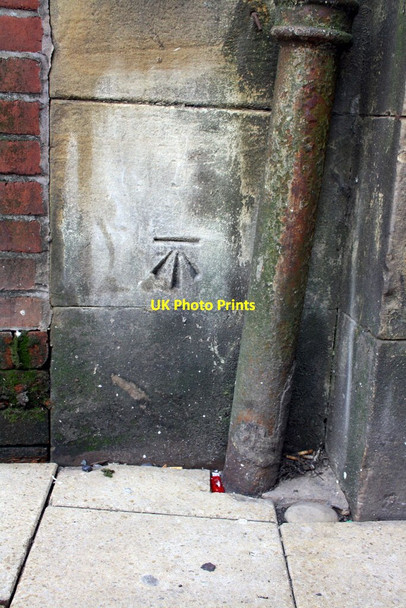 Photo 6"x4" Benchmark on railway bridge HUL4 53, Briggate Leeds\/SE3034 c2013