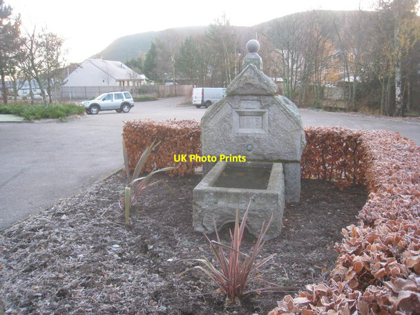 Photo 6"x4" Water trough, Ballater Ballater c2013
