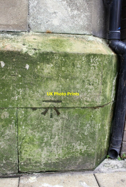 Photo 6"x4" Benchmark on Marsh Lane Viaduct, railway bridge HUL4\/47 Leeds\/SE3034 c2013