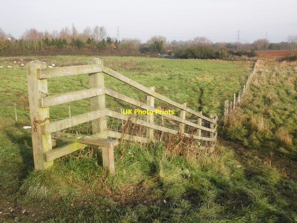 Photo 6"x4" Fence and stile, on the river bank Pawlett c2013