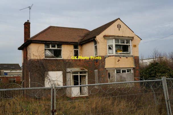 Photo 6"x4" Disused Water Board Houses on Hull Road Salt End c2013 P1