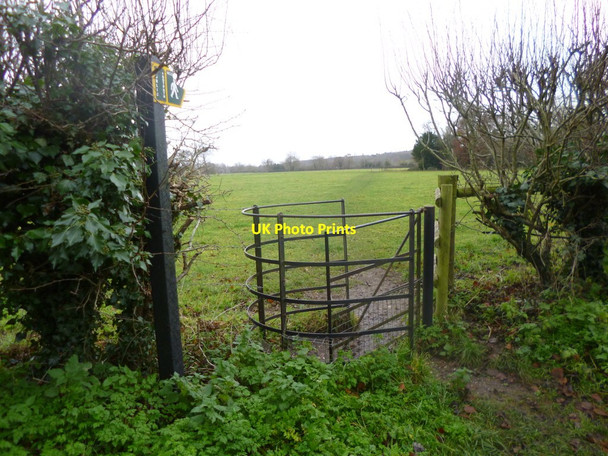 Photo 6"x4" Britford, kissing gate Salisbury c2013
