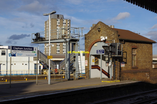 Photo 6"x4" Clapham Junction Station Battersea c2013