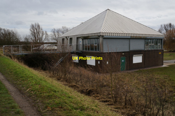 Photo 6"x4" Far Ings Nature Reserve Visitor Centre Barton-Upon-Humber c2013