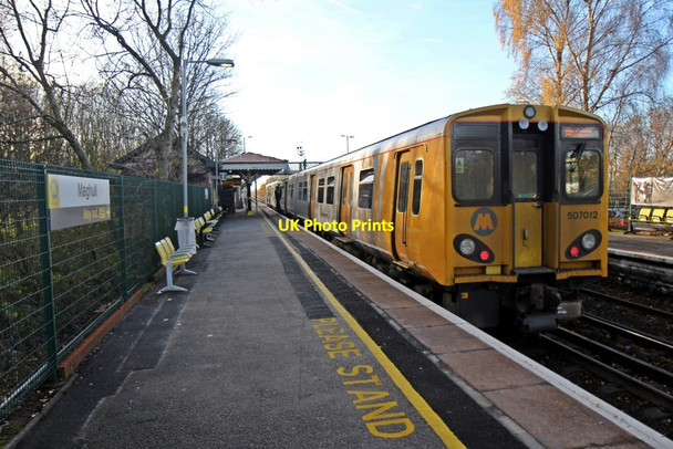 Photo 6"x4" Merseyrail Class 507, 507012, Maghull railway station Maghull c2013