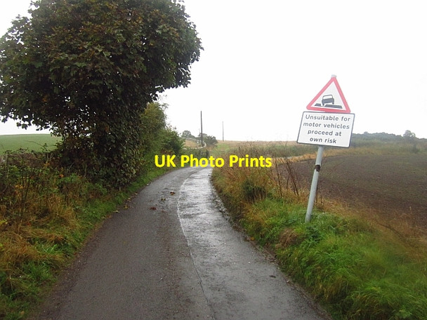 Photo 6"x4" Road over Lucklaw Hill Logie\/NO4020 c2013