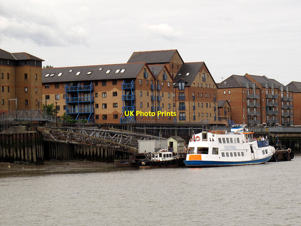 Photo 6"x4" Gravesend West Pier Gravesend\/TQ6574 c2013