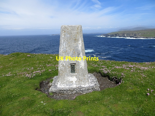 Photo 6"x4" Triangulation pillar,  Loose Head Bigton c2013