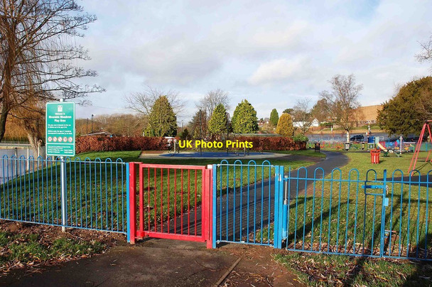 Photo 6"x4" Entrance to Riverside Meadows Play Area, Stourport-on-Severn Stourport-on-Severn c2013