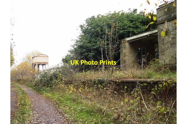 Photo 6"x4" Tetbury Branch Bay at Kemble Railway Station Kemble c2013