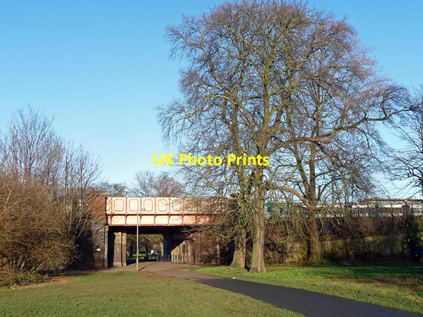 Photo 6"x4" Railway bridge, Tooting Bec Common (2) Streatham c2013