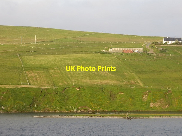 Photo 6"x4" Fields, Leeans Garderhouse\/HU3348 c2013