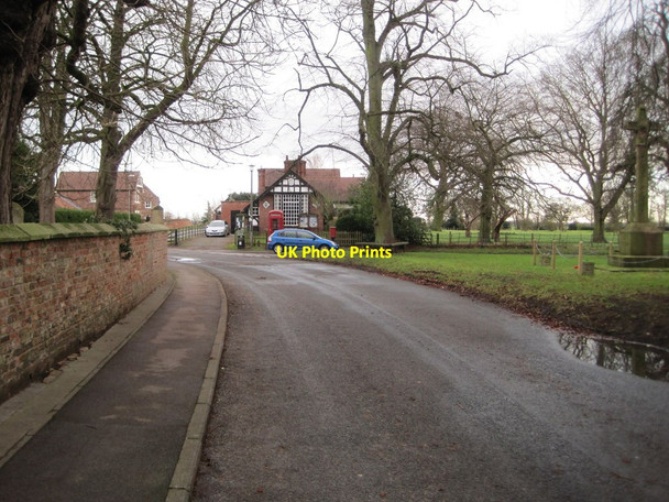 Photo 6"x4" Kirk Hammerton church green and war memorial Kirk Hammerton c2013