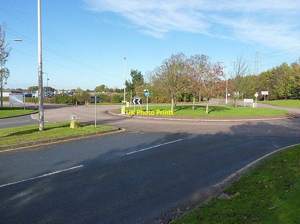 Photo 6"x4" Roundabout on Northway Middle Bickenhill c2013