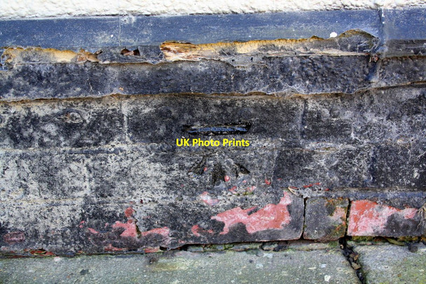 Photo 6"x4" Benchmark on side of #229 Basingstoke Road Reading c2014