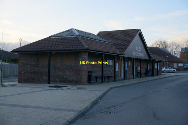 Photo 6"x4" Filey Bus Station Filey c2014