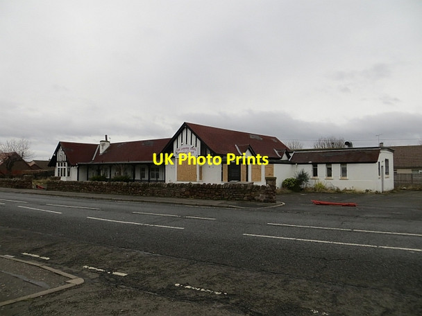 Photo 6"x4" The Ship Cockenzie and Port Seton c2014