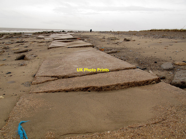 Photo 6"x4" Old road to Spurn at Kilnsea Warren Kilnsea c2014