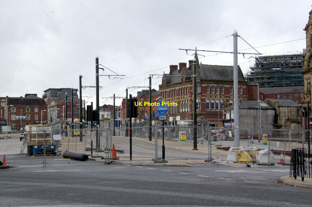 Photo 6"x4" Oldham Mumps new tram stop Oldham c2014