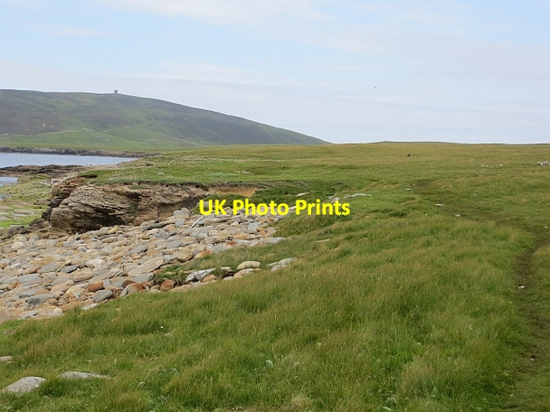 Photo 6"x4" Rocky beach, Noss Grindiscol c2013