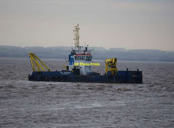 Photo 6"x4" UKD Seahorse heads for Albert Dock, Hull Kingston upon Hull c2014