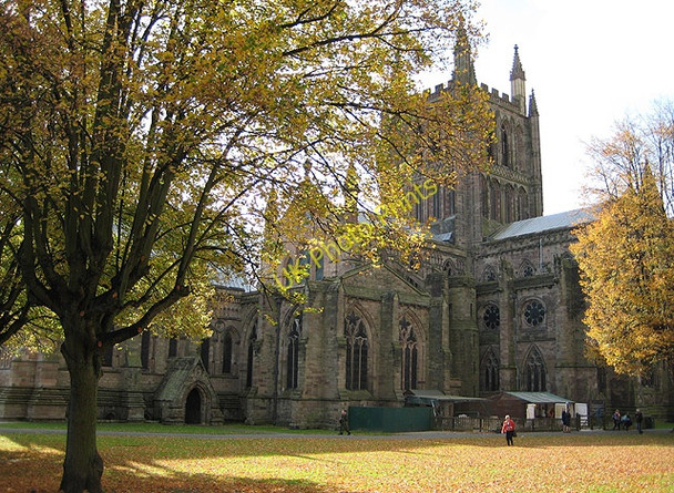 Photo 6"x4" Autumn at the cathedral Hereford c2008