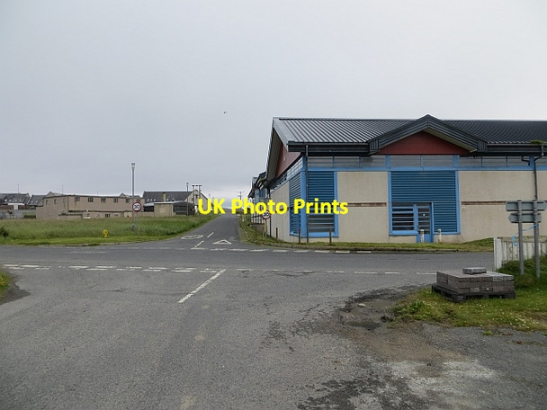 Photo 6"x4" Crossroads, Haroldswick Northdale\/HP6413 c2013