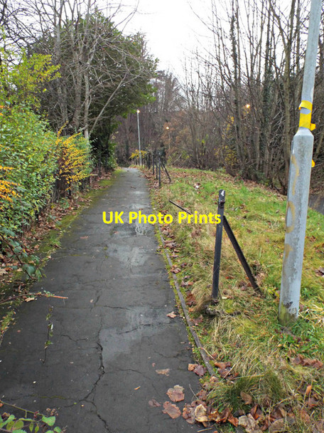 Photo 6"x4" Footpath at Mansion Avenue Port Glasgow c2013