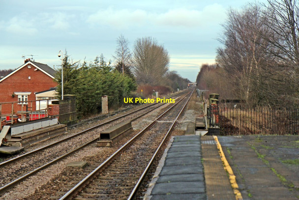 Photo 6"x4" Towards Earlestown, St. Helens Junction railway station Sutton\/SJ5393 c2014