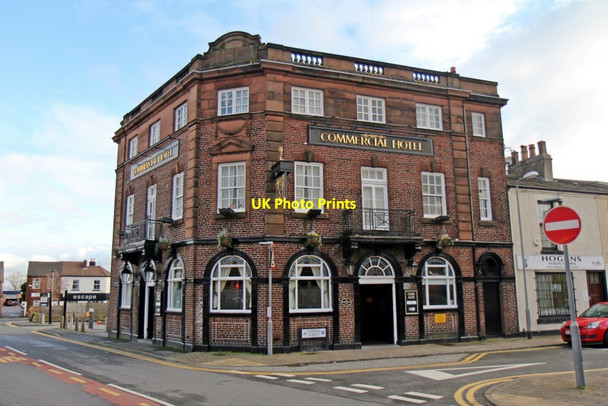 Photo 6"x4" Commercial Hotel, Station Road, Rainhill Rainhill c2014