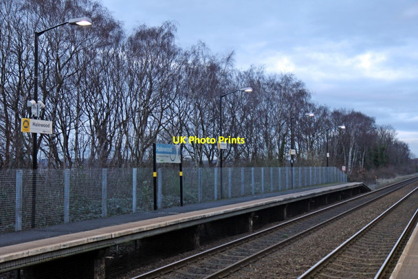 Photo 6"x4" Manchester-bound platform, Halewood railway station Halewood c2014