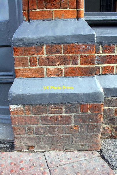 Photo 6"x4" Benchmark on BE AT ONE pub Reading c2014