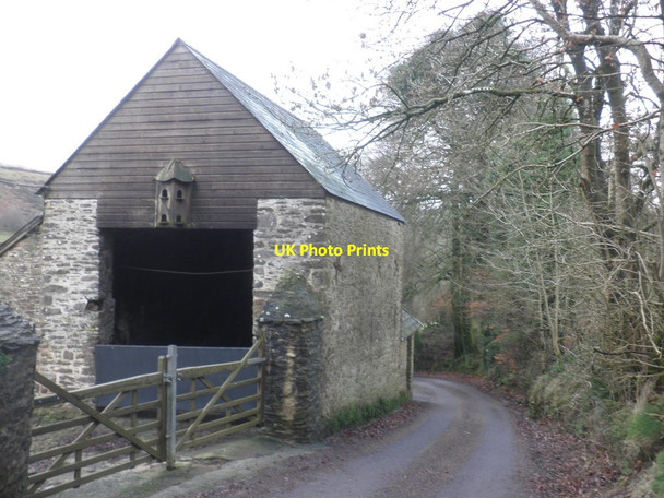 Photo 6"x4" Farm buildings on Wellshead Lane Edgcott\/SS8438 c2014