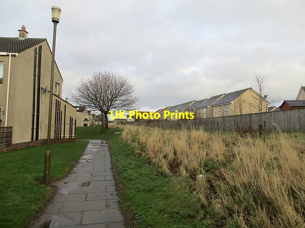 Photo 6"x4" Path off Muirside Drive Tranent c2014