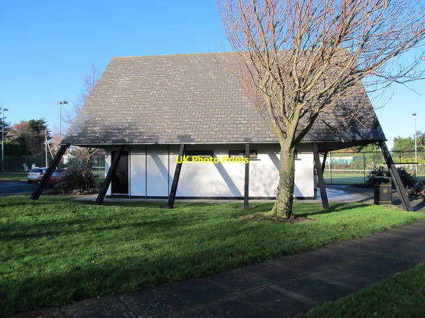 Photo 6"x4" Sports Pavilion in Islands Park, Newcastle Newcastle\/J3732 c2014
