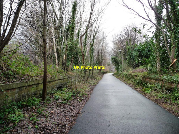 Photo 6"x4" Platform edges, former Murrayfield Station Craigleith\/NT2374 c2014