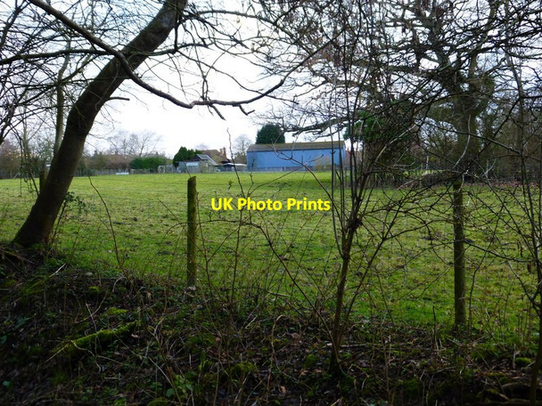 Photo 6"x4" Field and barn in East Clandon East Clandon c2014