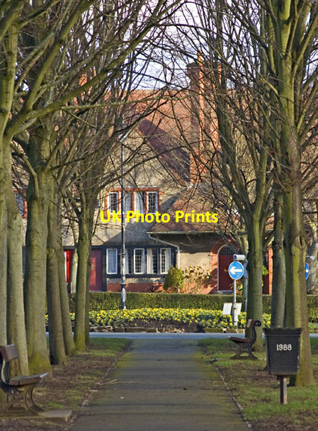 Photo 6"x4" Port Sunlight footpath Bebington c2014