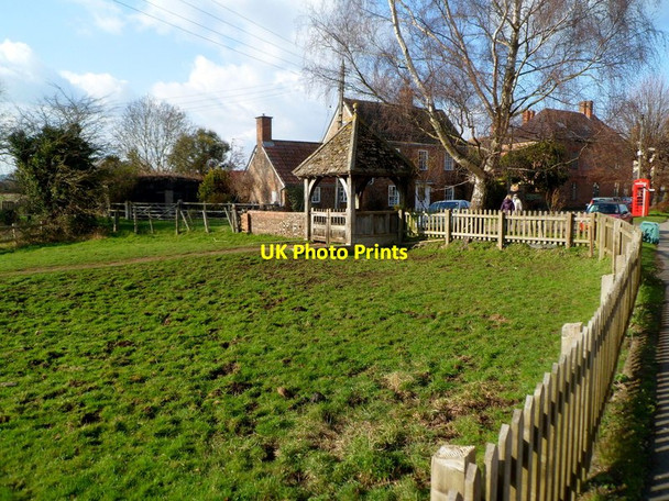 Photo 6"x4" Lychgate in Frampton on Severn Frampton On Severn c2012