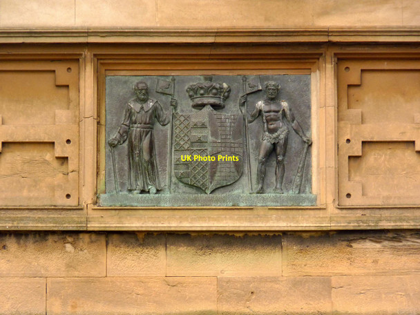 Photo 6"x4" Coat of arms on Lenton Lodge Nottingham\/SK5641 c2014